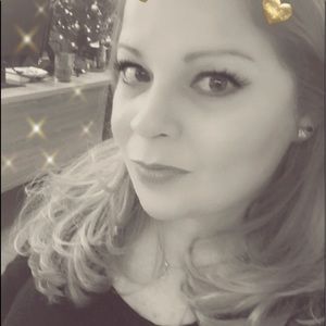 Meet your Posher, Vanessa